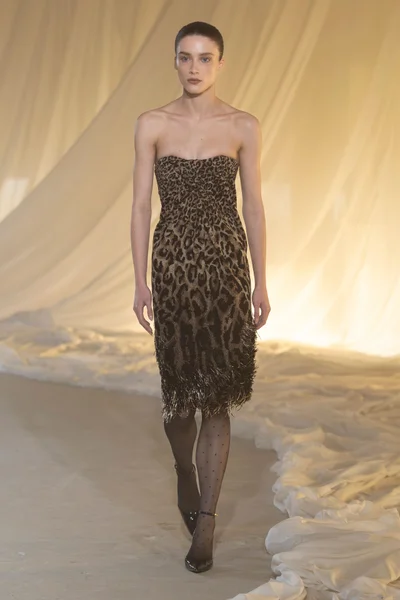 Look 38